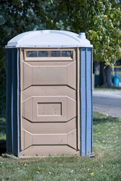 Best Portable bathroom rental  in Yalaha, FL
